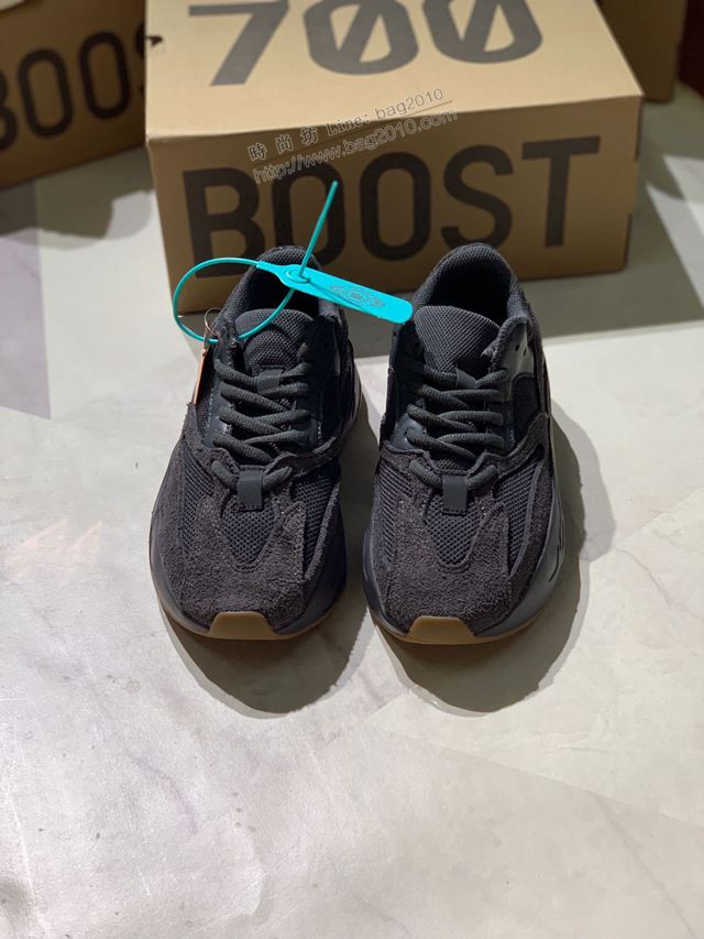 Adidas鞋 阿迪達斯真標巴斯夫真爆 侃爺椰子700 Adidas椰子鞋 男女同款  hdx13269